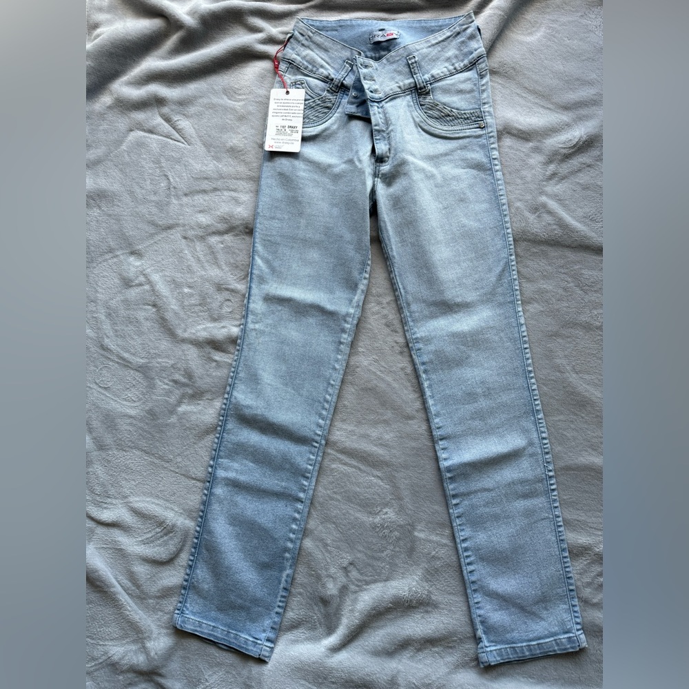 Draxy Blue jeans with pockets. Size: S! New with Tag